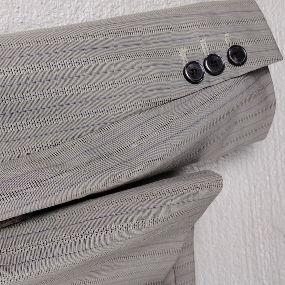 The Limited Taupe Pinstripe One Notched Single Breast Long Sleeve Blazer Jacket - Picture 14 of 16